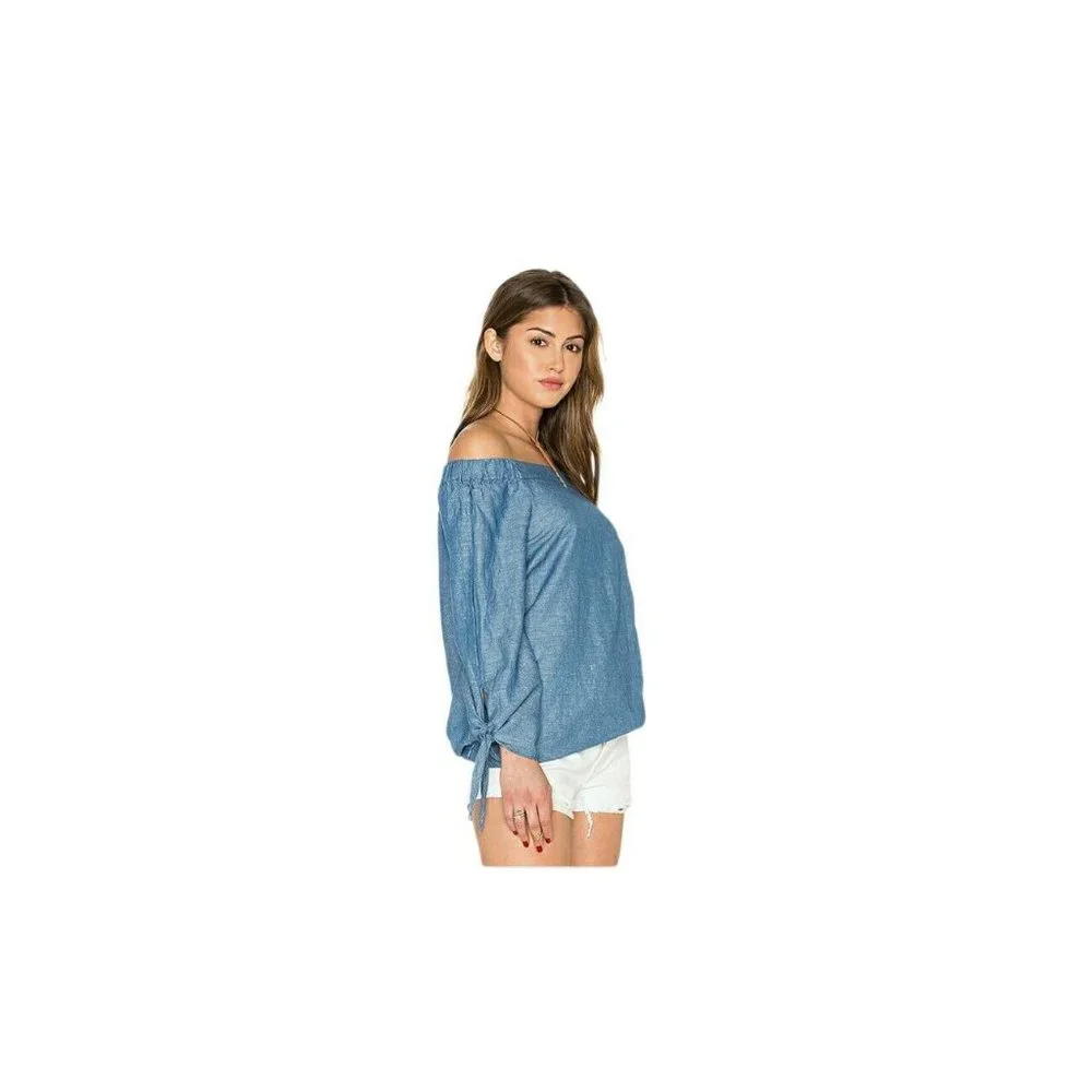 FREE PEOPLE Show Some Shoulder in Chambray Blouse - Picture 5 of 12